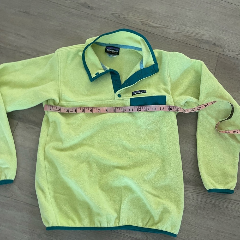 Patagonia Women's Lightweight Synchilla Snap-T Pullover Small - Picture 5 of 7